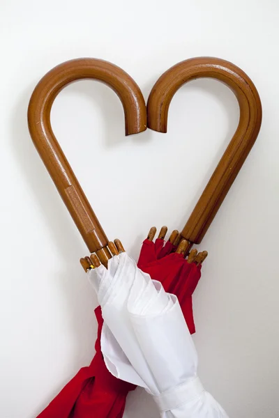 Forma do coração com guarda-chuvas — Fotografia de Stock