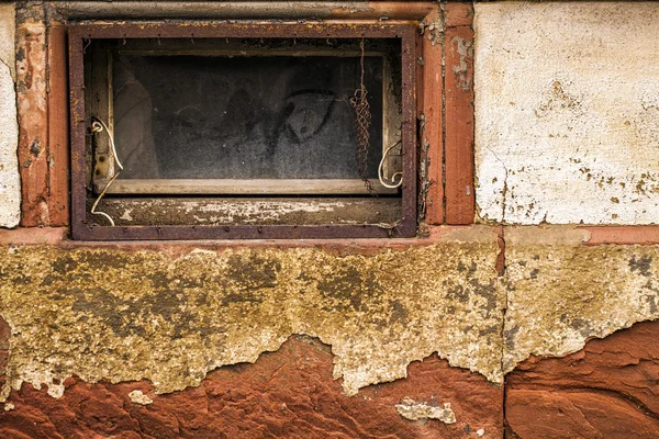 Parede de pedra e janela — Fotografia de Stock