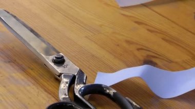kurdeleler makas ve terzi kumaş rulolar