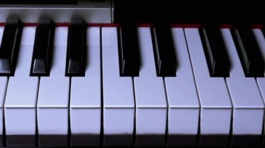 piyano sadece gölge hareket