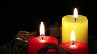 mumlar ve hediye kutusu