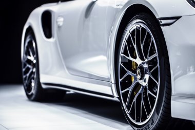 modern teknoloji araba