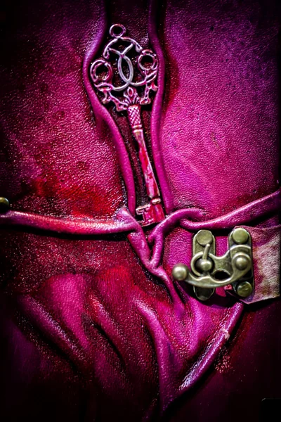 kumaş kitap kapağı sembolü