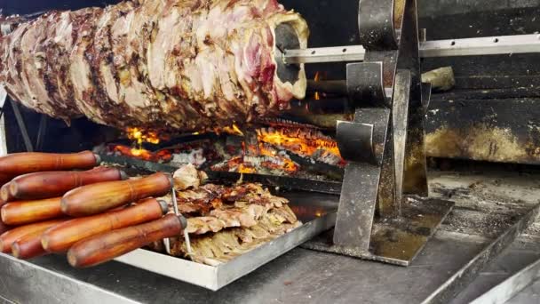Турецкая Традиционная Еда Названием Cag Kebab Doner Барбекю — стоковое видео
