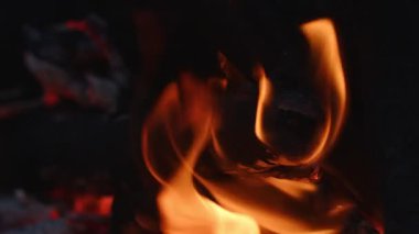 Barbekü odun ve kömür cehennem gibi