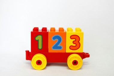 lego duplo tasarımcı çocuk gelişimi geliştirme