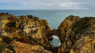 Portekiz 'de schnsten Strnde und Ksten olarak öl