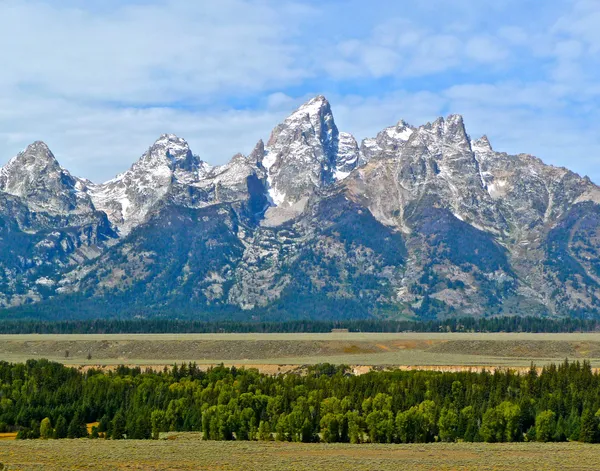 La cordillera de los Grandes Tetones cerca de Jackson Hole, Wyoming —  Fotos de Stock