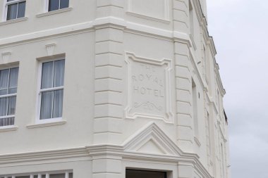 30 Ağustos 2021 - Essex, İngiltere: Krem boyalı dönem inşaatı. Yüksek kalite fotoğraf