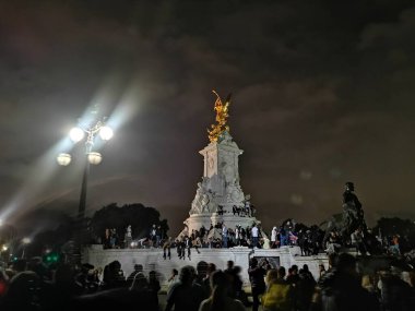 8 September 2022 - London, England: Victoria Memorial outside Buckingham Palace - image taken on the day of the death of Queen Elizabeth II. High quality photo