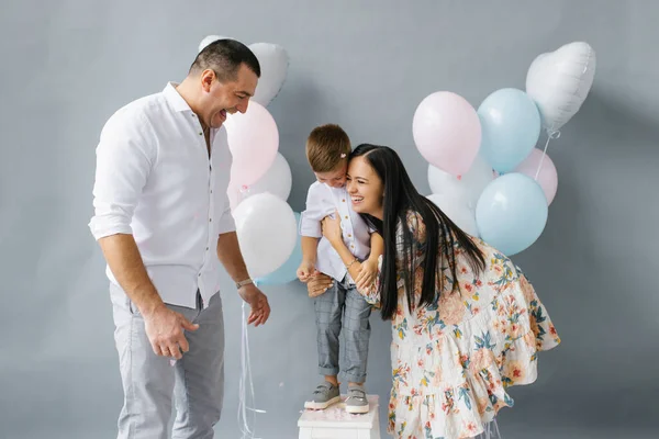 Gender Reveal Party Stylish Beautiful Family Child Laughing Merrily Background — Stock Photo, Image