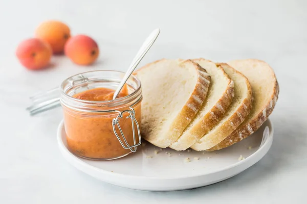 Platter Delicious Apricot Spread Jar Served Slices Fresh Bread Light — 스톡 사진