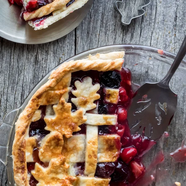 Top Close View Half Section Cherry Pie Servings Taken Out — Stockfoto