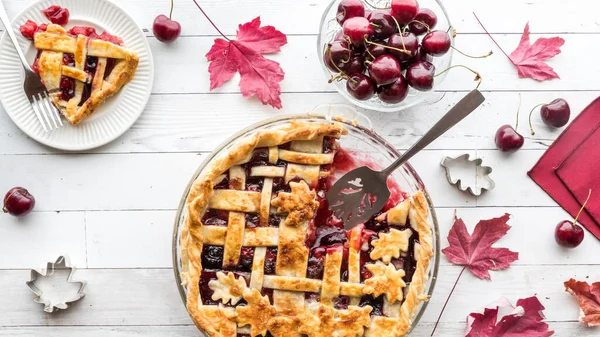 Freshly Baked Autumn Themed Cherry Pie Serving Left Copy Space — Photo