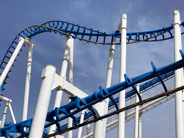 Old Inverted Roller Coaster Painted Blue White — Zdjęcie stockowe