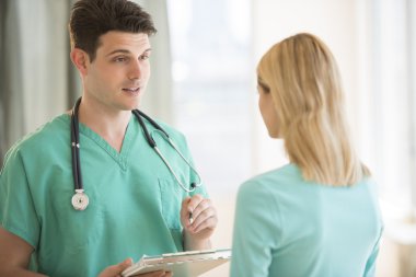 Doktor hastanın hastanede tıbbi rapor açıklanacak