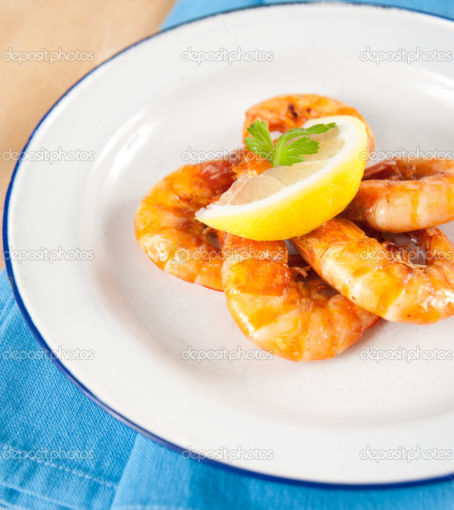 Sebzeli Jumbo Karides Salatası Sebzeli Jumbo Karides Salatası