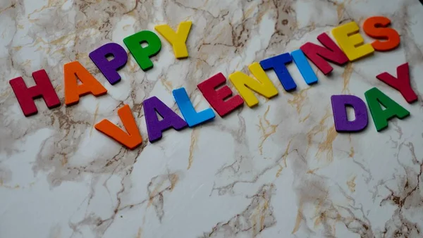 Sevgililer günün kutlu olsun.