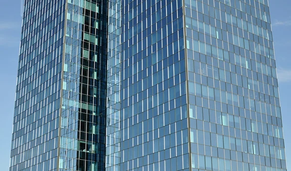 Edificio de vidrio —  Fotos de Stock
