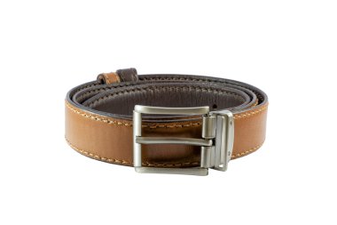 bir bobin kıvrılıp beyaz şık çift taraflı deri kemer