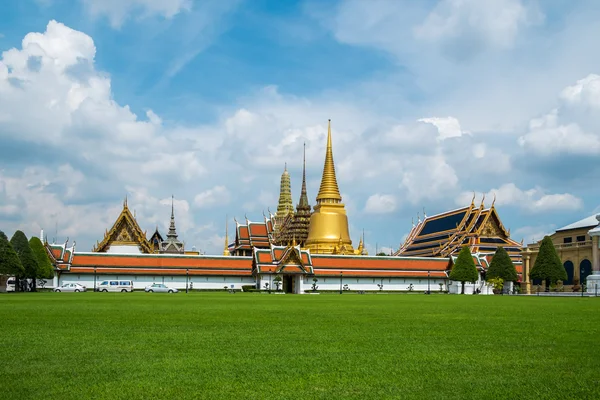 Wat Phra Kaew, Temple du Bouddha Émeraude, Bangkok, Thaïlande. — Photo