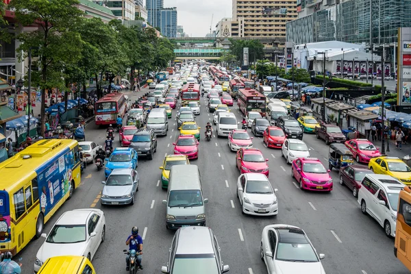 Día de mal tráfico en Central World, Bangkok — Foto de Stock