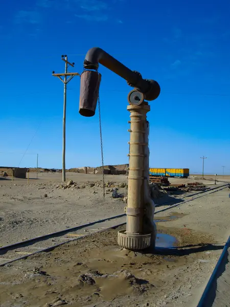 Spoorlijn waterpomp — Stockfoto