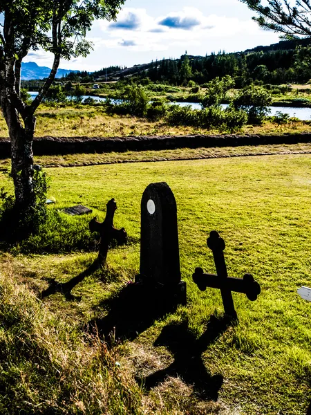 İki haç with Grave — Stok fotoğraf