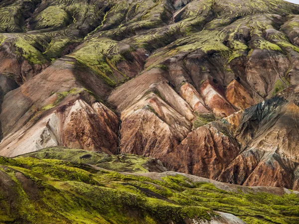 Радужные горы — стоковое фото