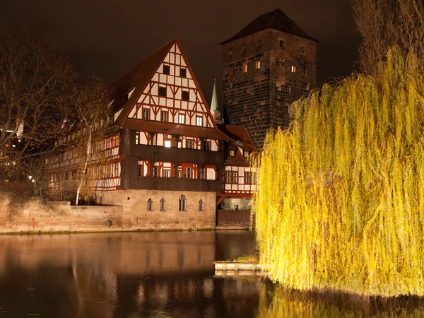 Nuremberg night scene at the river — Stock Photo, Image