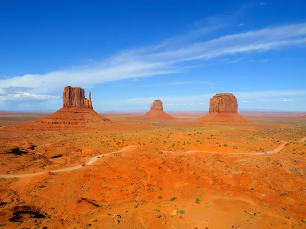 Trzy buttes monument Valley — Zdjęcie stockowe