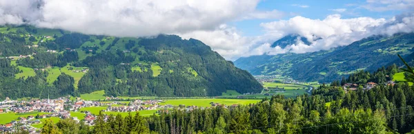 Village de Zell am Ziller à Zillertal — Photo