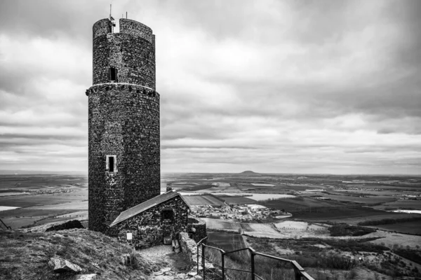 Torre nera di Hazmburk castello medievale — Foto Stock