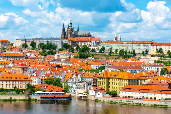 Praha panorama Pražského hradu — Stock fotografie