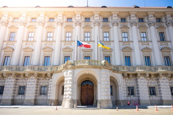 Vstupní Dveře Sídla Ministerstva Zahraničních Věcí Černínském Paláci Praha — Stock fotografie
