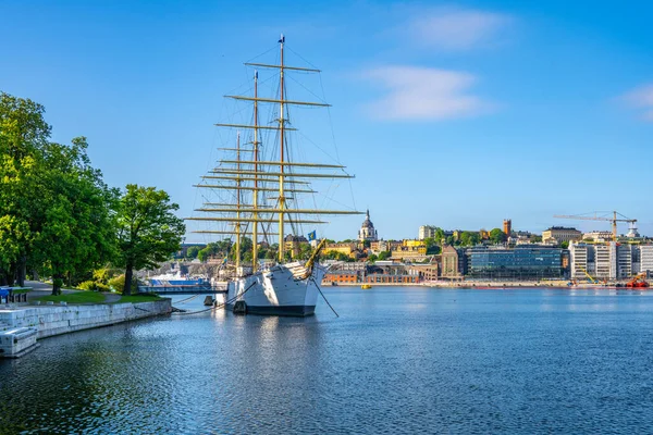 Chapman Stalowy Statek Zacumowany Zachodnim Brzegu Wyspy Skeppsholmen Sztokholmie Szwecja — Zdjęcie stockowe