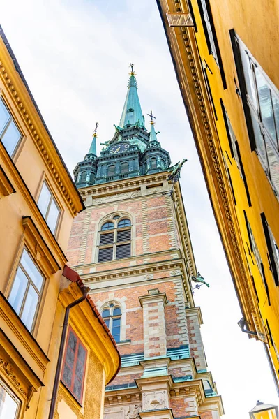 스웨덴어 Tyska Kyrkan Gertrudes Church 스웨덴 스톡홀름의 마을이다 거리에서 내려다본 — 스톡 사진