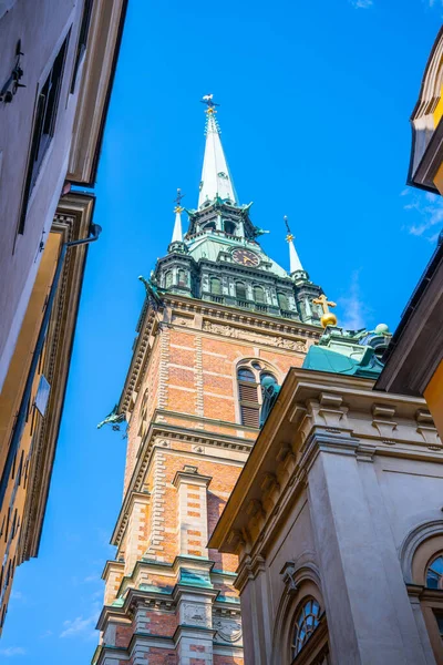 스웨덴어 Tyska Kyrkan Gertrudes Church 스웨덴 스톡홀름의 마을이다 거리에서 내려다본 — 스톡 사진