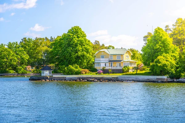 Casa Residencial Costa Escandinava Archipiélago Estocolmo Suecia — Foto de Stock