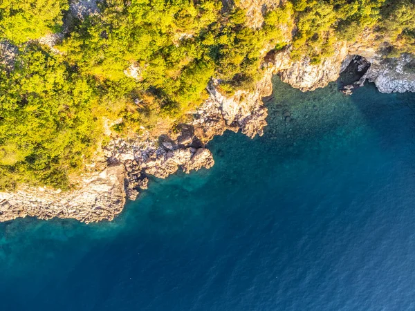 Rocky Cliffs Blue Sea Sunny Summer Day Istria Adriatic Coastline — Stockfoto