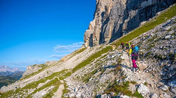 Group Hikers Ascending Mountain Approach Route Giovanni Lipella Ferrata Dolomites — Stok fotoğraf