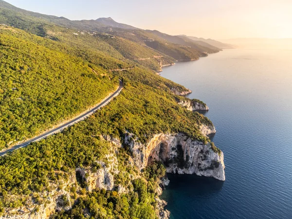 Winding Coastal Road Rocky Cliffs Blue Sea Sunny Morning Istria — Stockfoto