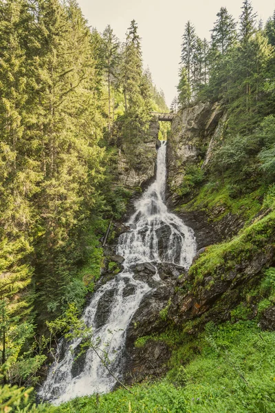 Водоспад Ріешах Долині Унтерталь Роромос Унтертал Шладмінґерських Альпах Австрія — стокове фото
