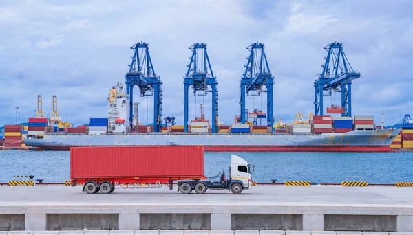 Containrar Fartyg Fraktföretag Kommersiell Logistik Och Transport Internationell Import Export — Stockfoto
