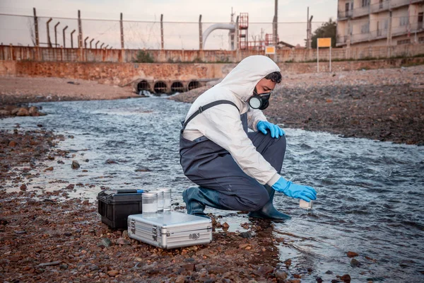 Scientist Wearing Protective Uniform Glove Working Water Analysis Water Quality Stockbild