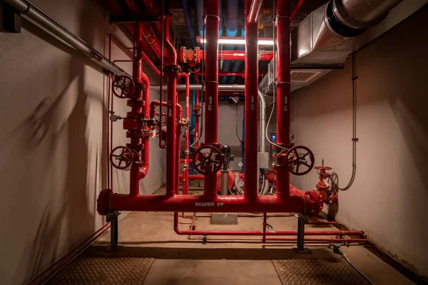 Industrie Ingenieur Unter Kontrolle Der Industrie Kühlturm Klimaanlage Ist Wasser — Stockfoto