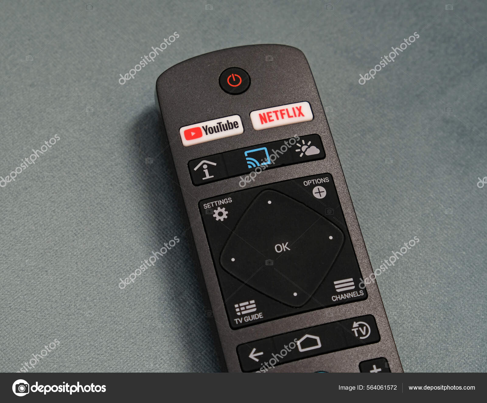 제어에 유튜브와 넷플릭스 있습니다 Youtube 넷플릭스 스마트 리모컨입니다 텔레비전 프라하 — 스톡 에디토리얼 사진 ©  JulianaStar #564061572