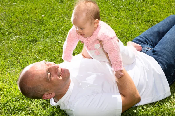 Vader en baby dochter — Stockfoto