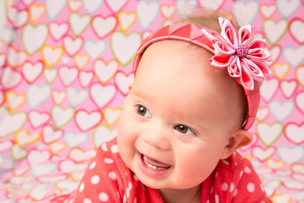 Bebé niña con diadema —  Fotos de Stock