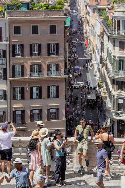 Рим Италия Июня 2022 Года Туристы Выходят Террасу Испанской Лестницы — стоковое фото